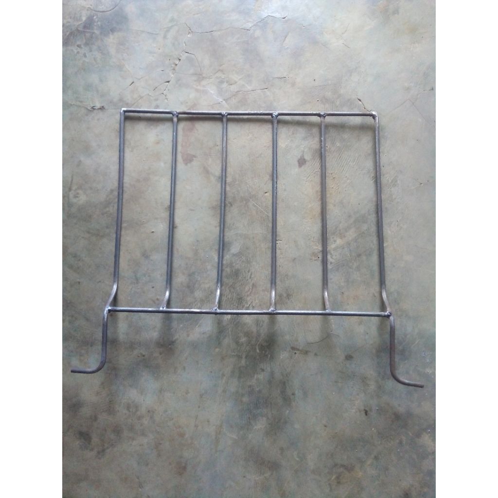 sperpat kursi kuliah chitose/ rak / keranjang bawah kursi kuliah chitose