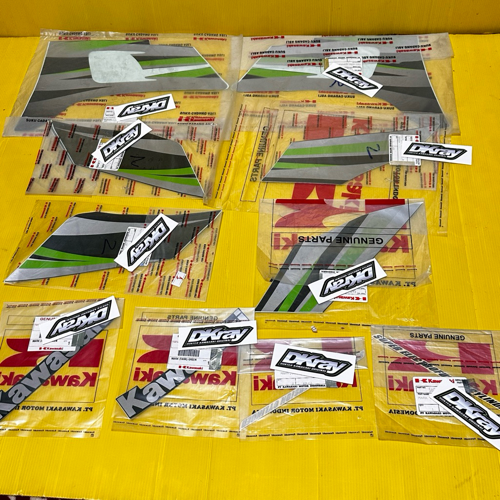 striping stiker sticker ninja kis hijau tua hijau botol motif cakar bergaransi keaslian nya