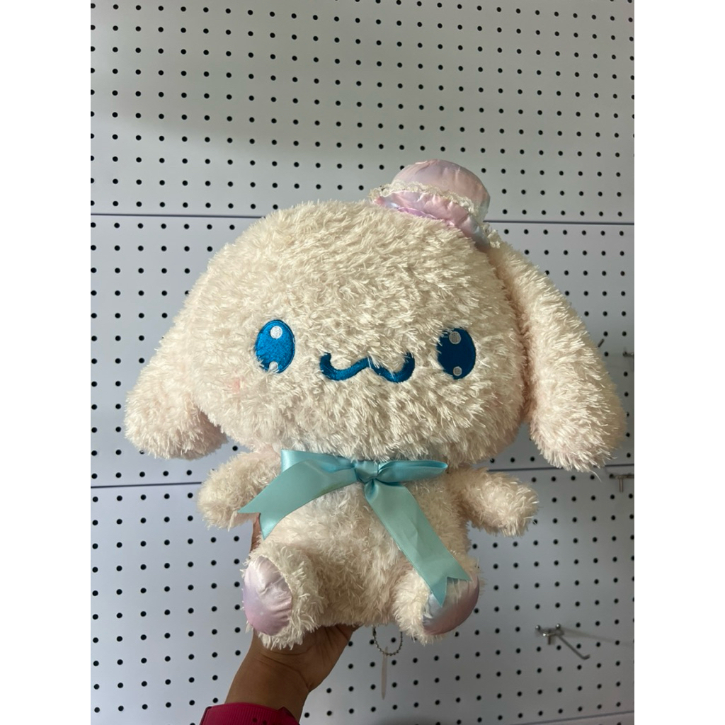 boneka cinnamoroll
