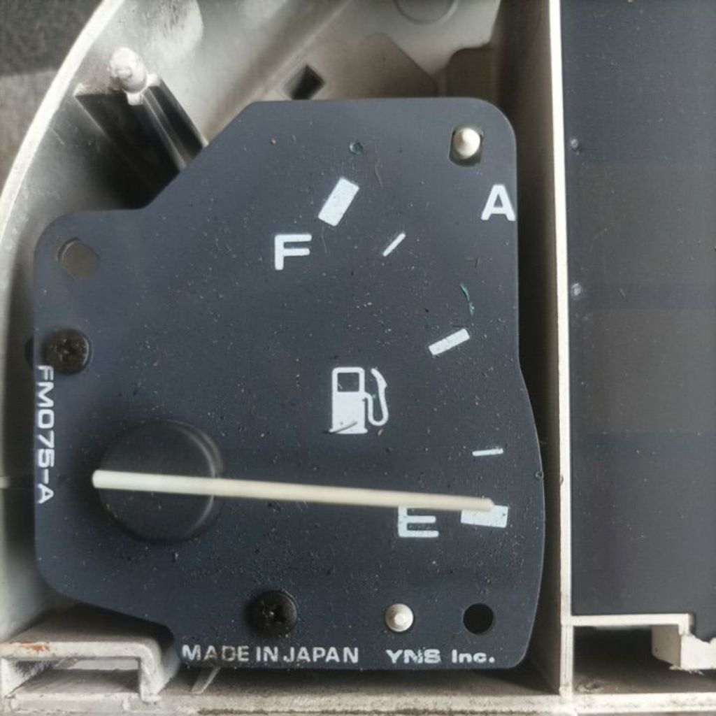 Indikator Bensin speedometer analog Mazda Interplay
