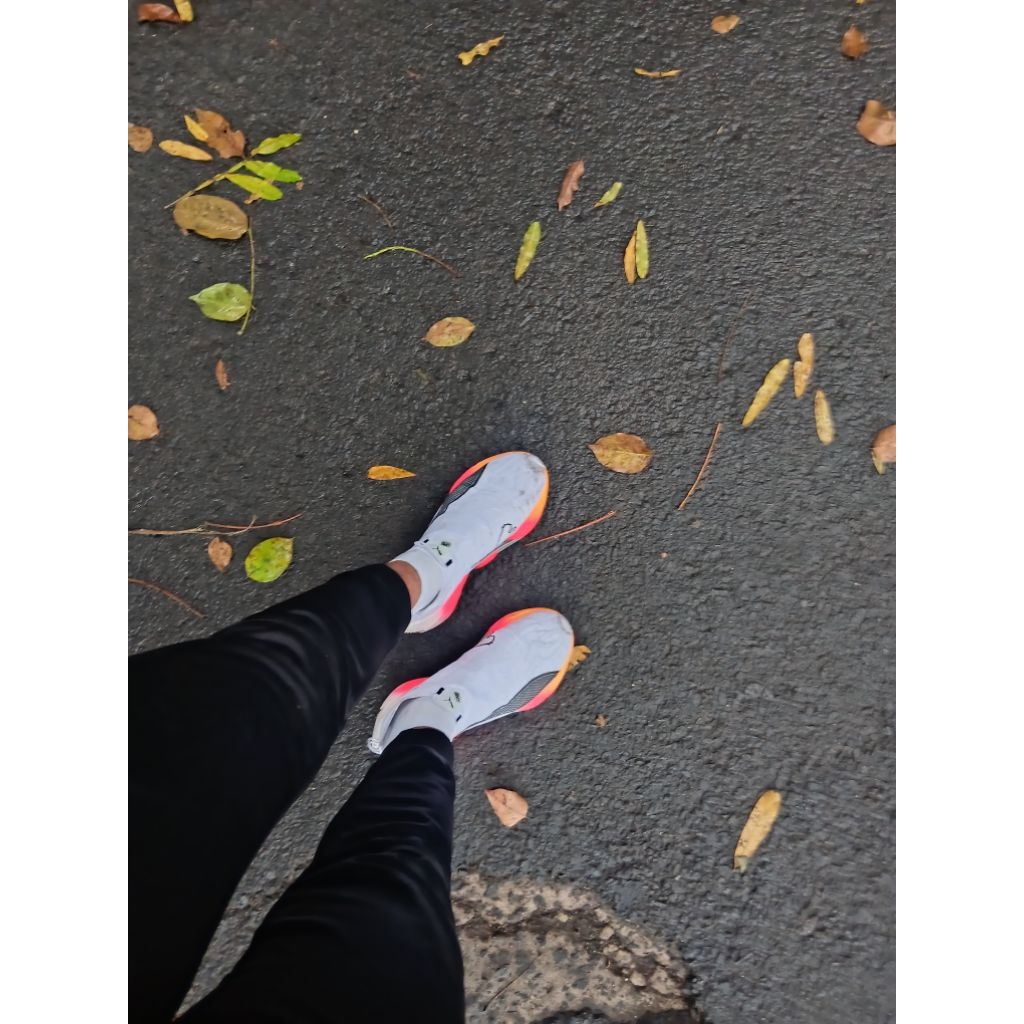 sepatu running puma fast