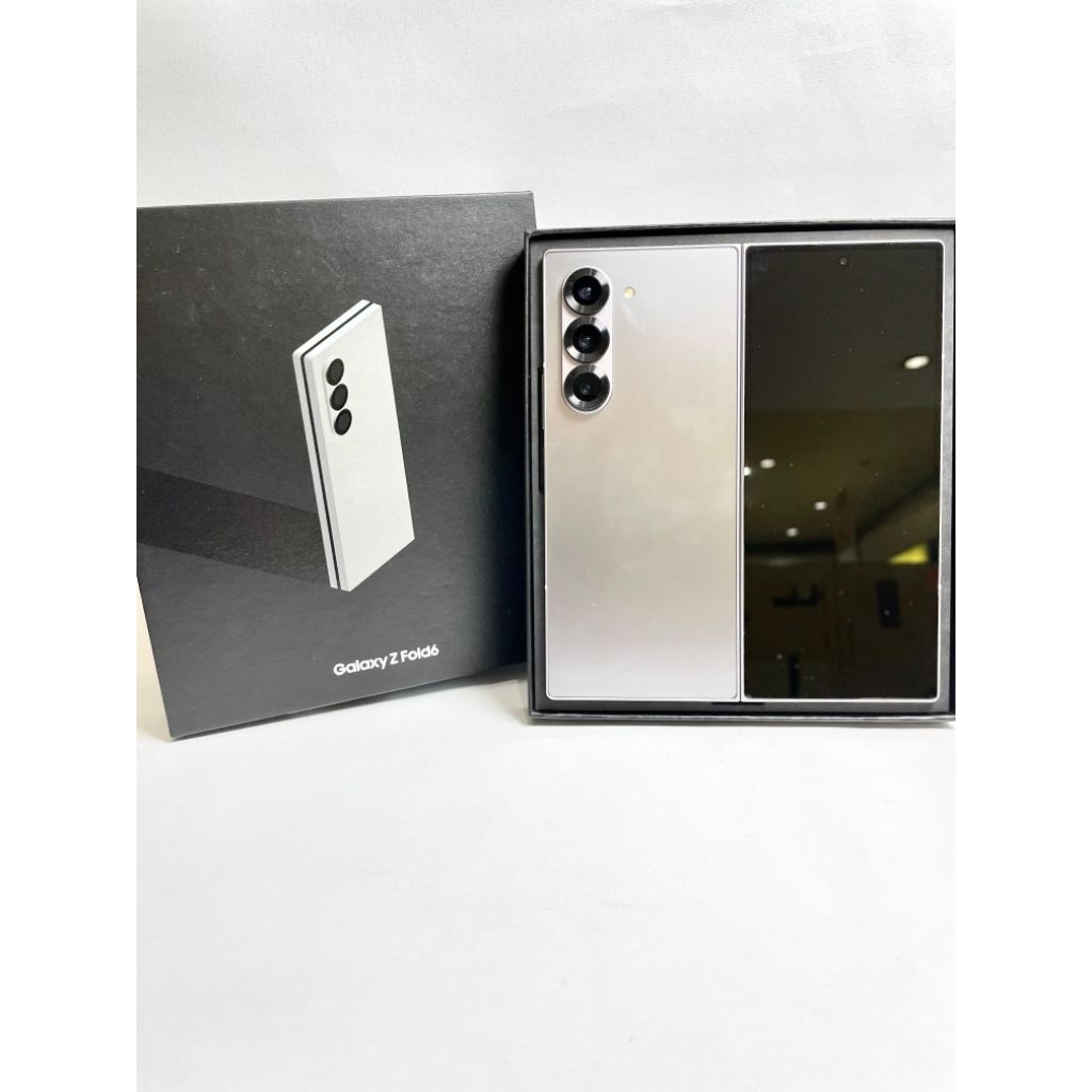 Samsung Z Fold 6 5G 12/256 second resmi