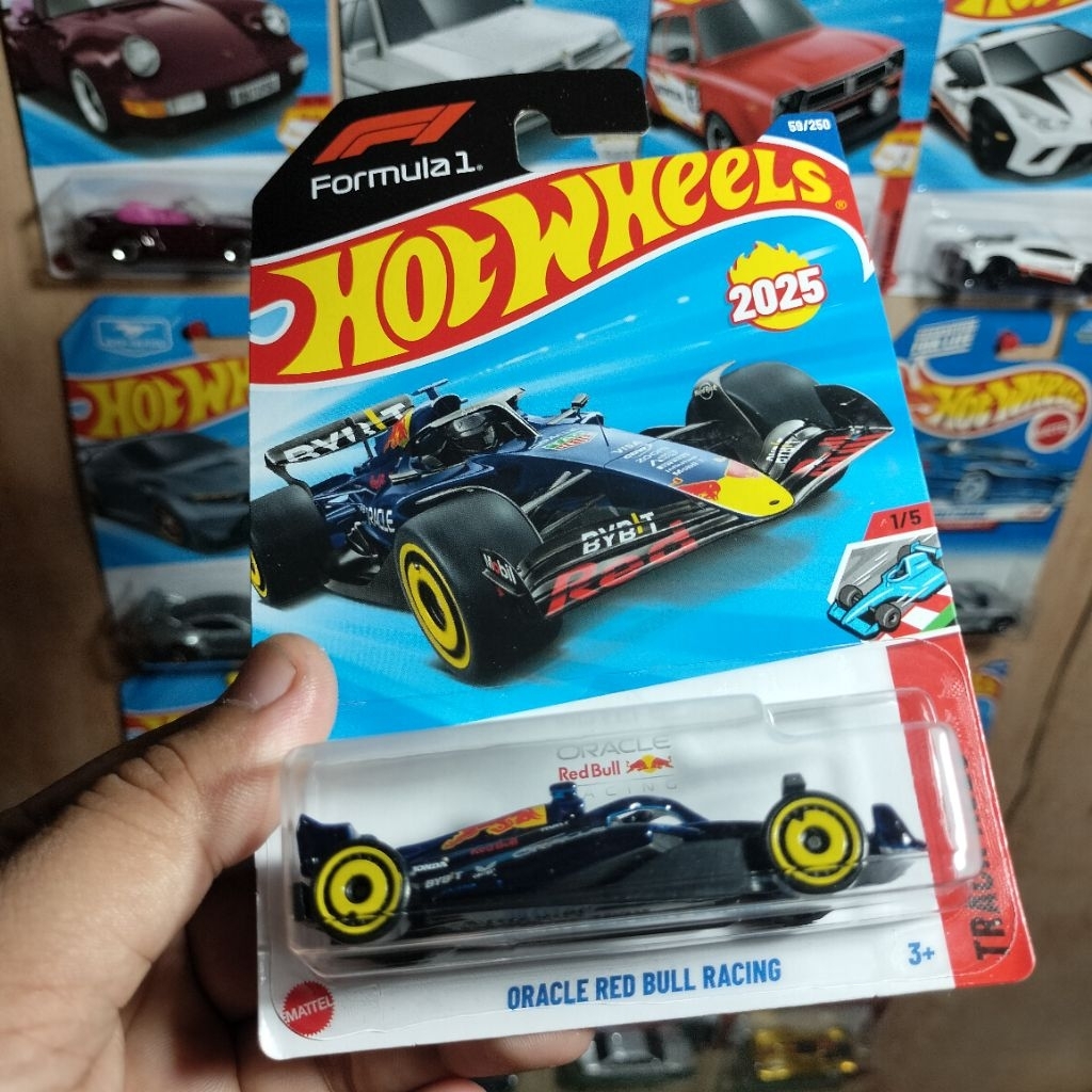 Hot Wheels Oracle Red Bull Racing Formula 1 Hotwheels Reguler