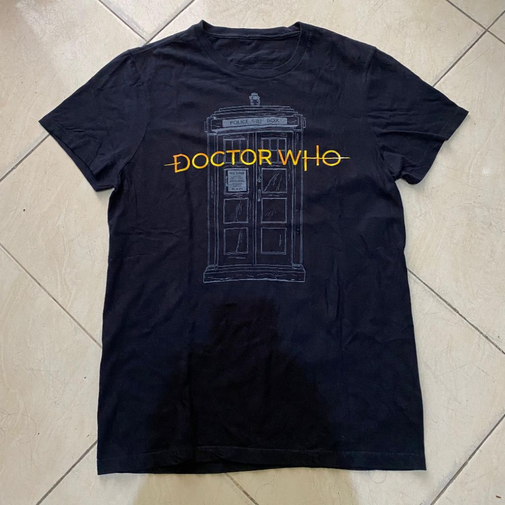 Kaos film tv serial Doctor Who official merchandise. Kaos film doctor who second Bekas murah, bukan 