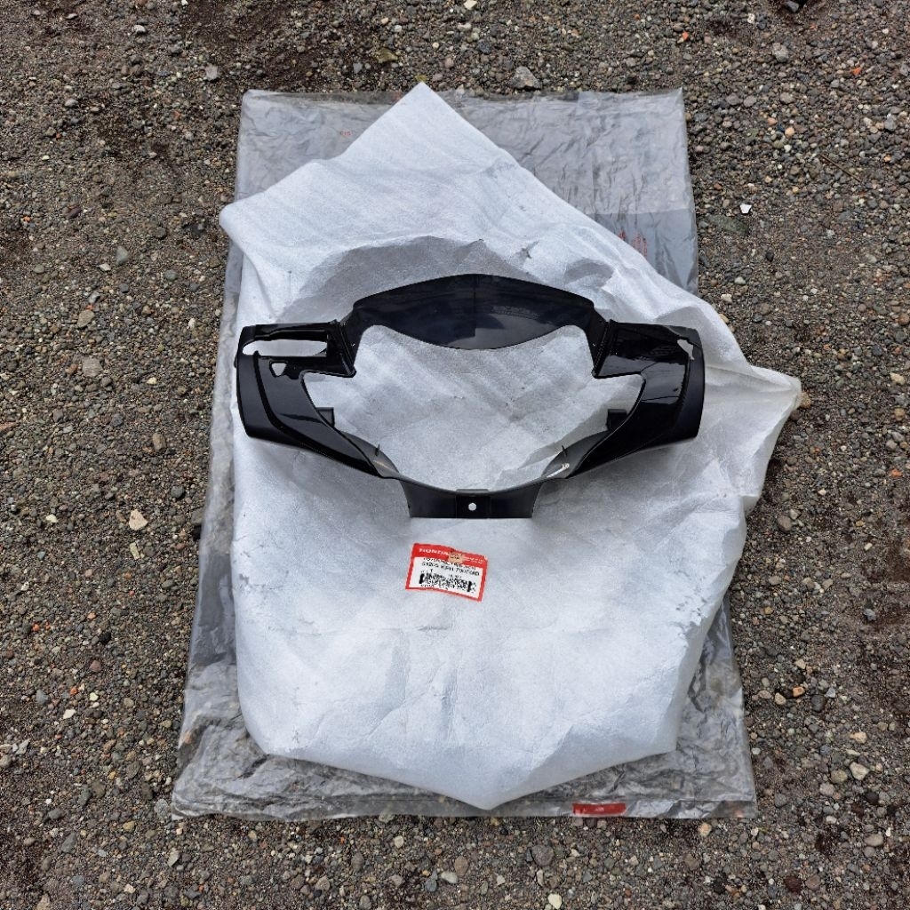Cover batok depan honda supra x 125 hitam tipe visor pertama COVER HDL FR(BLACK) 53205-KPH-700FMB Or
