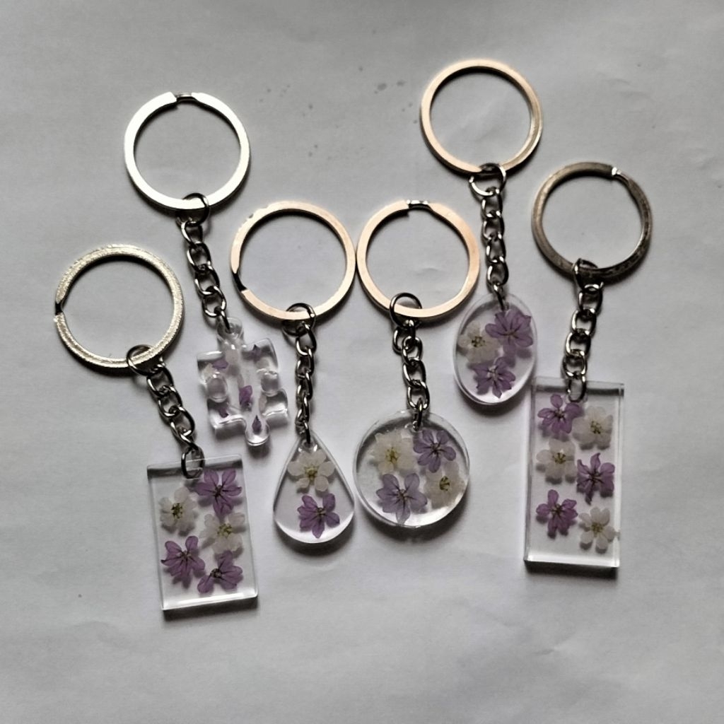 Gantungan Kunci Resin Bunga Kering/Resin Keychain