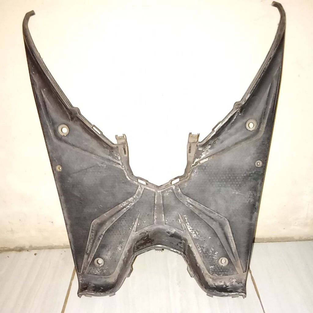 Dek Tengah Atas Vario 125 old