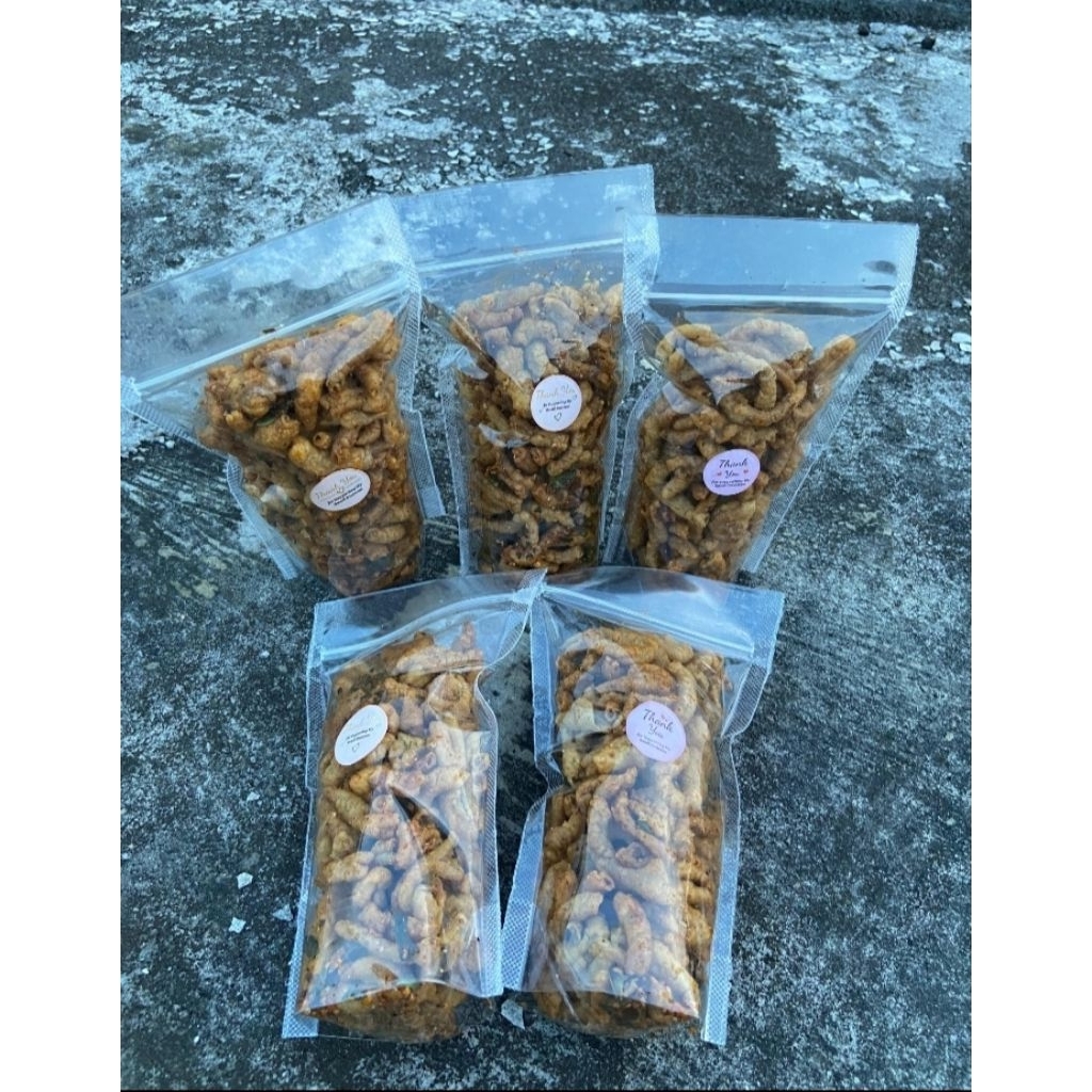 kripik usus pedas daun jeruk