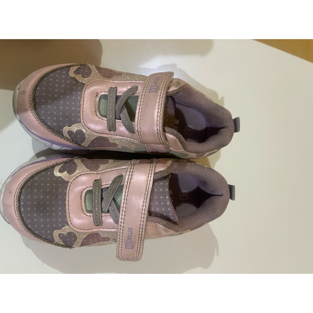 Preloved sepatu anak perempuan Payless