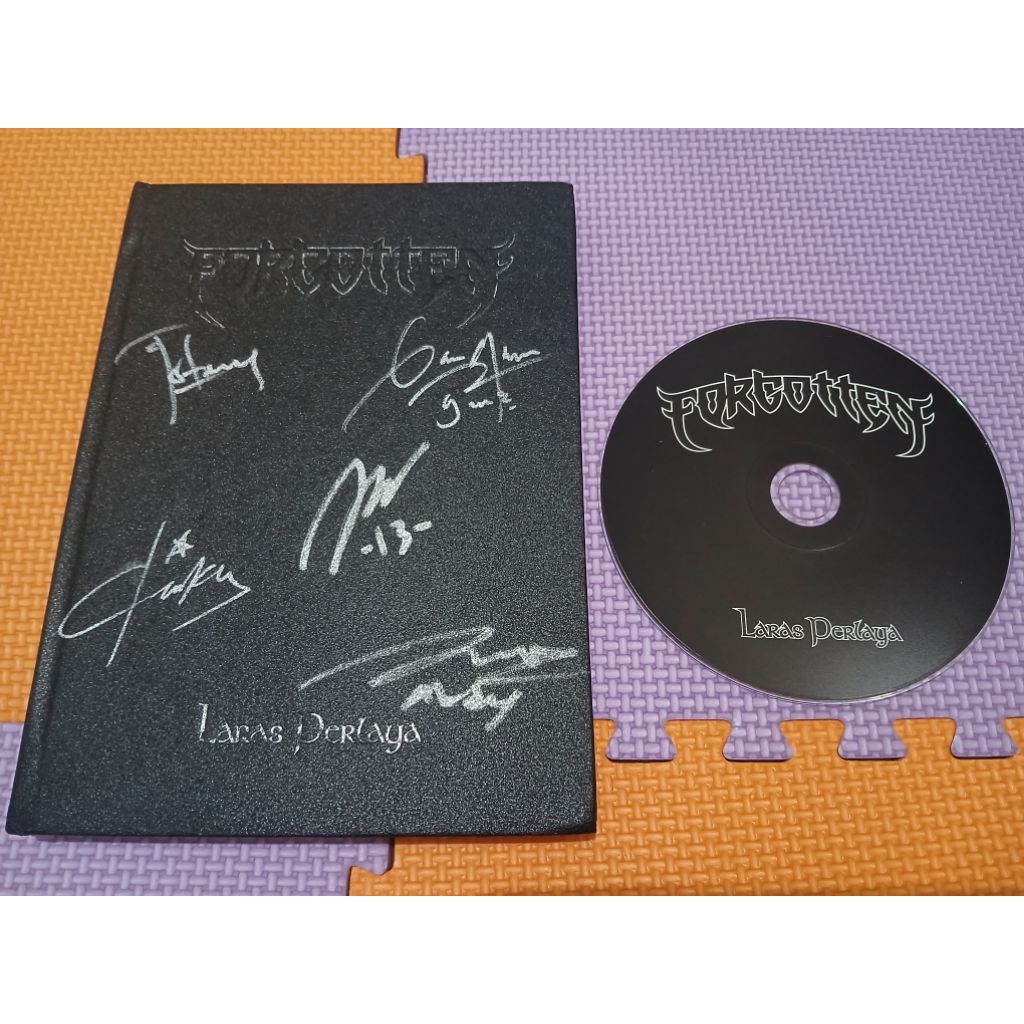 Novel + Cd Forgotten - Laras Perlaya