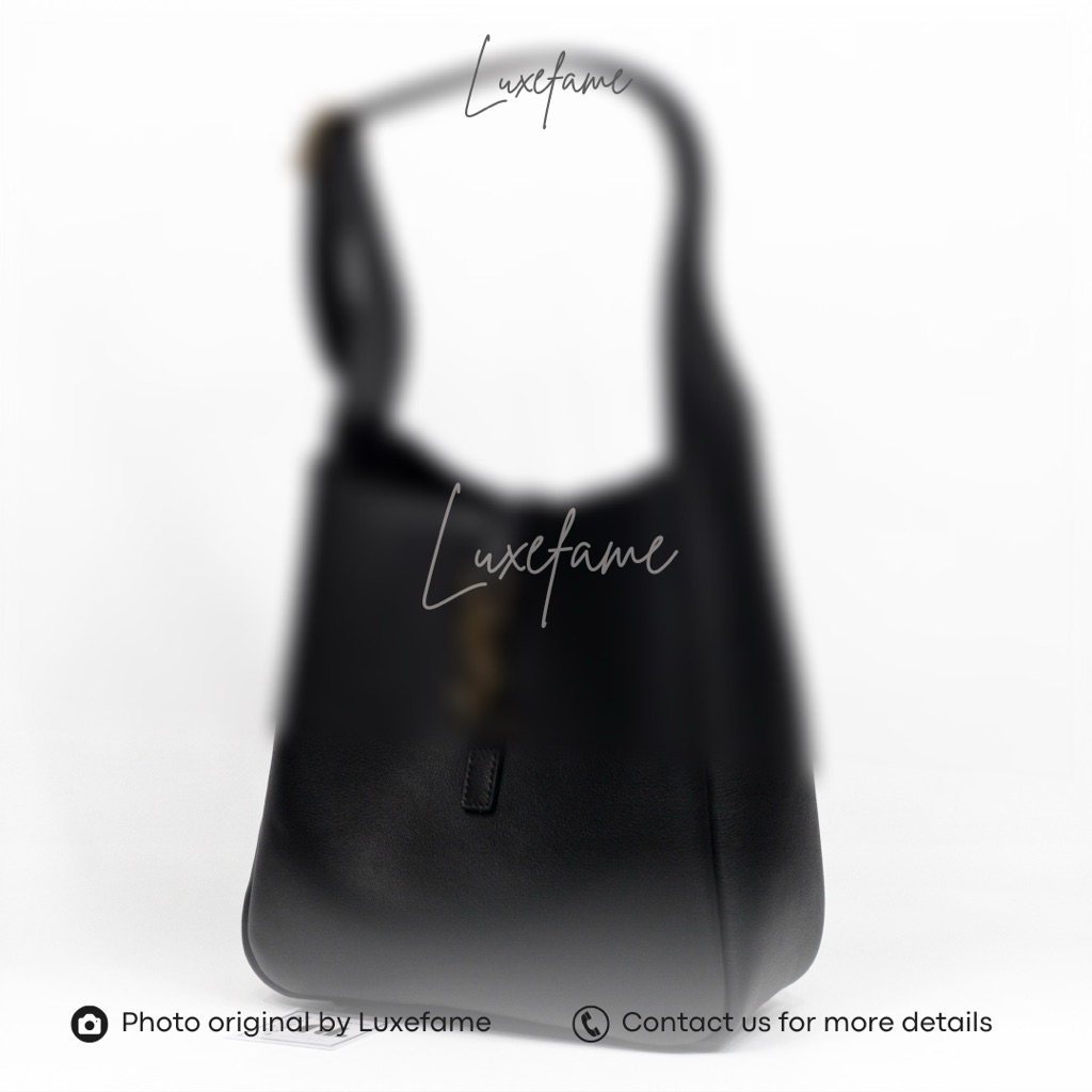 LE 5 A 7 Supple Small in Grained Leather Small