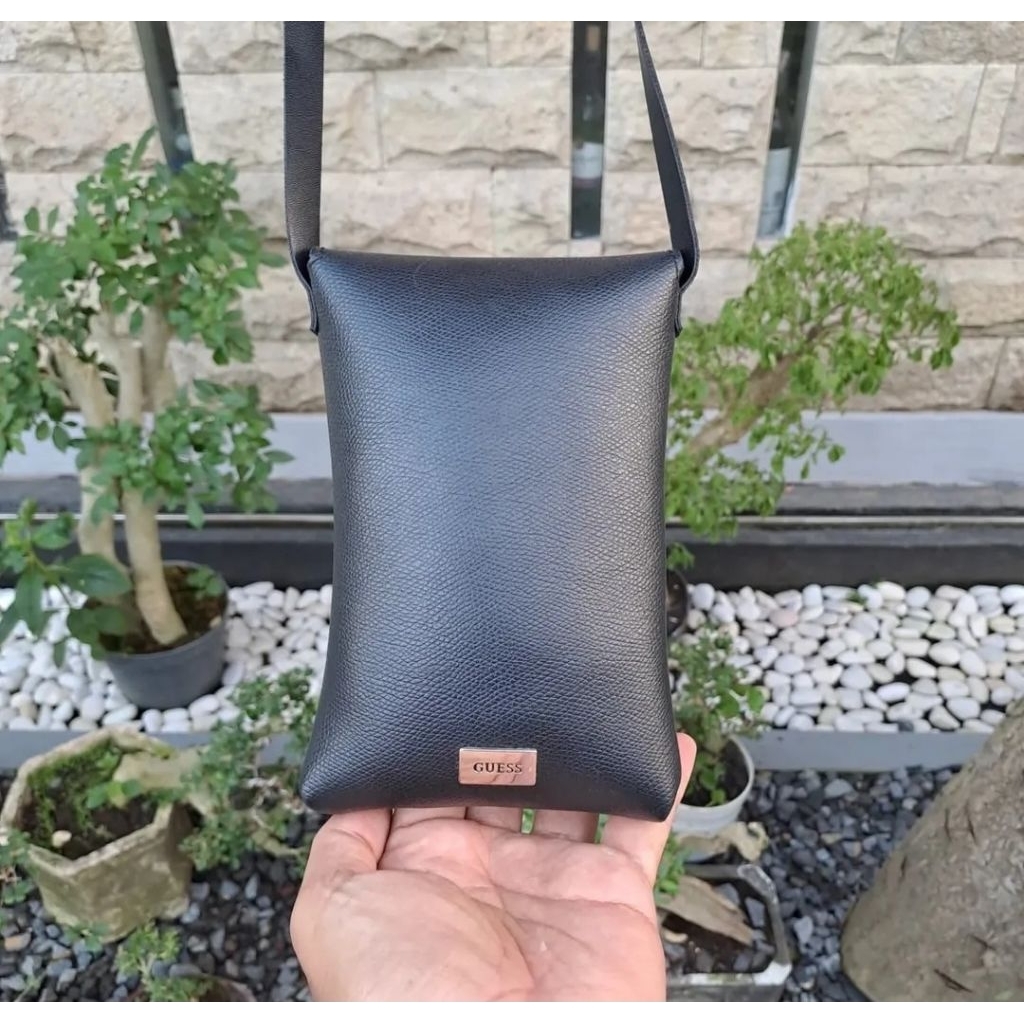 Tas mini sling guess