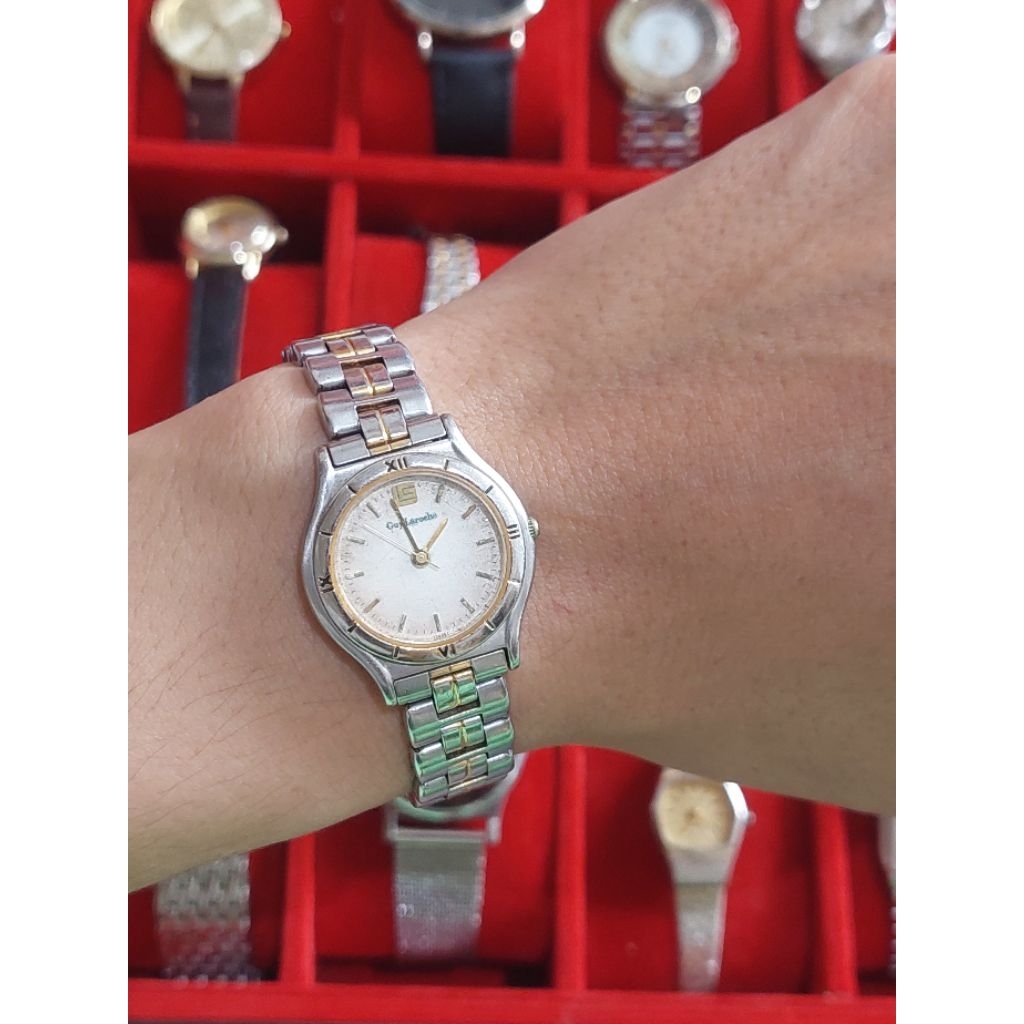 Jam Tangan Bahan Guy Laroche