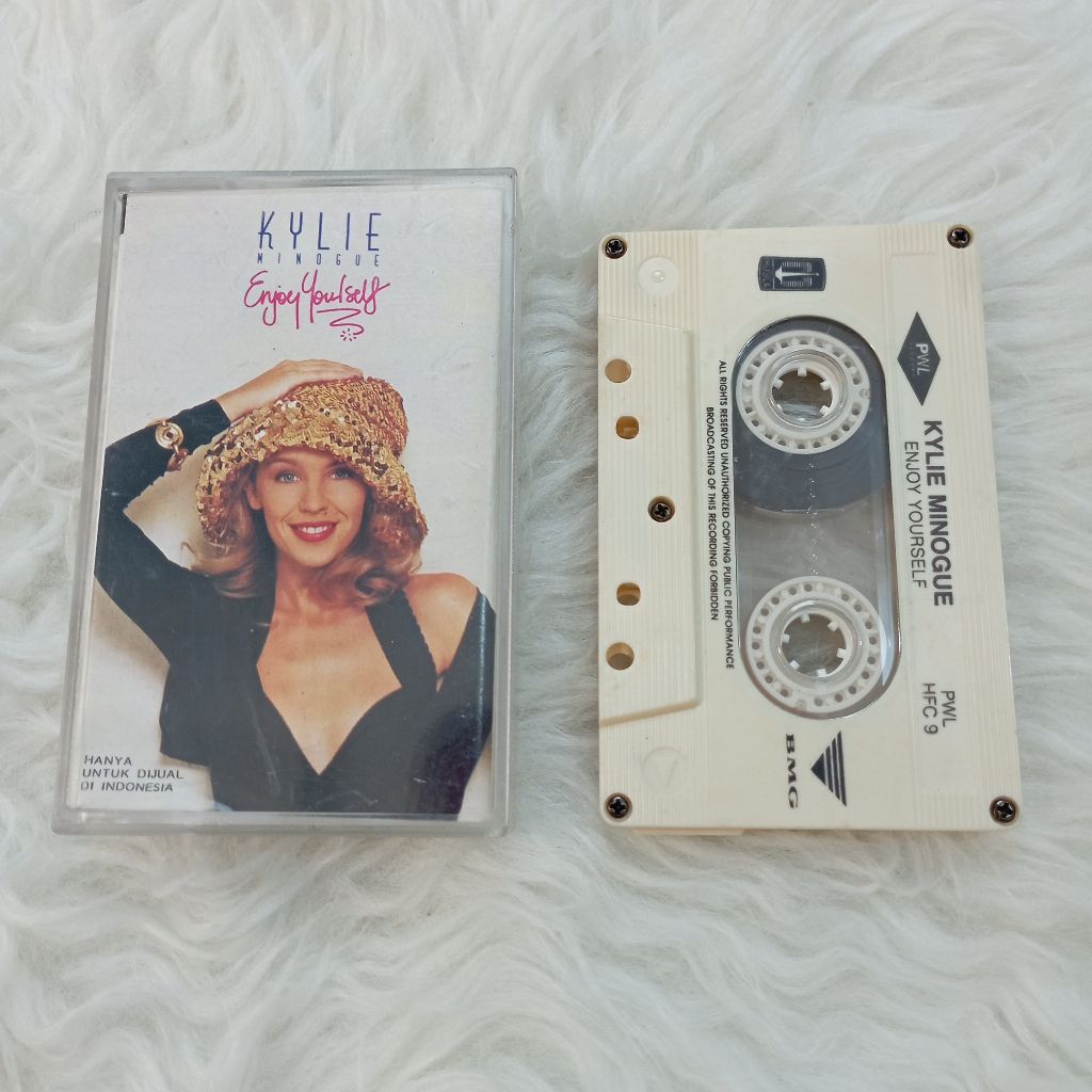 Kaset Pita Kylie Minoque