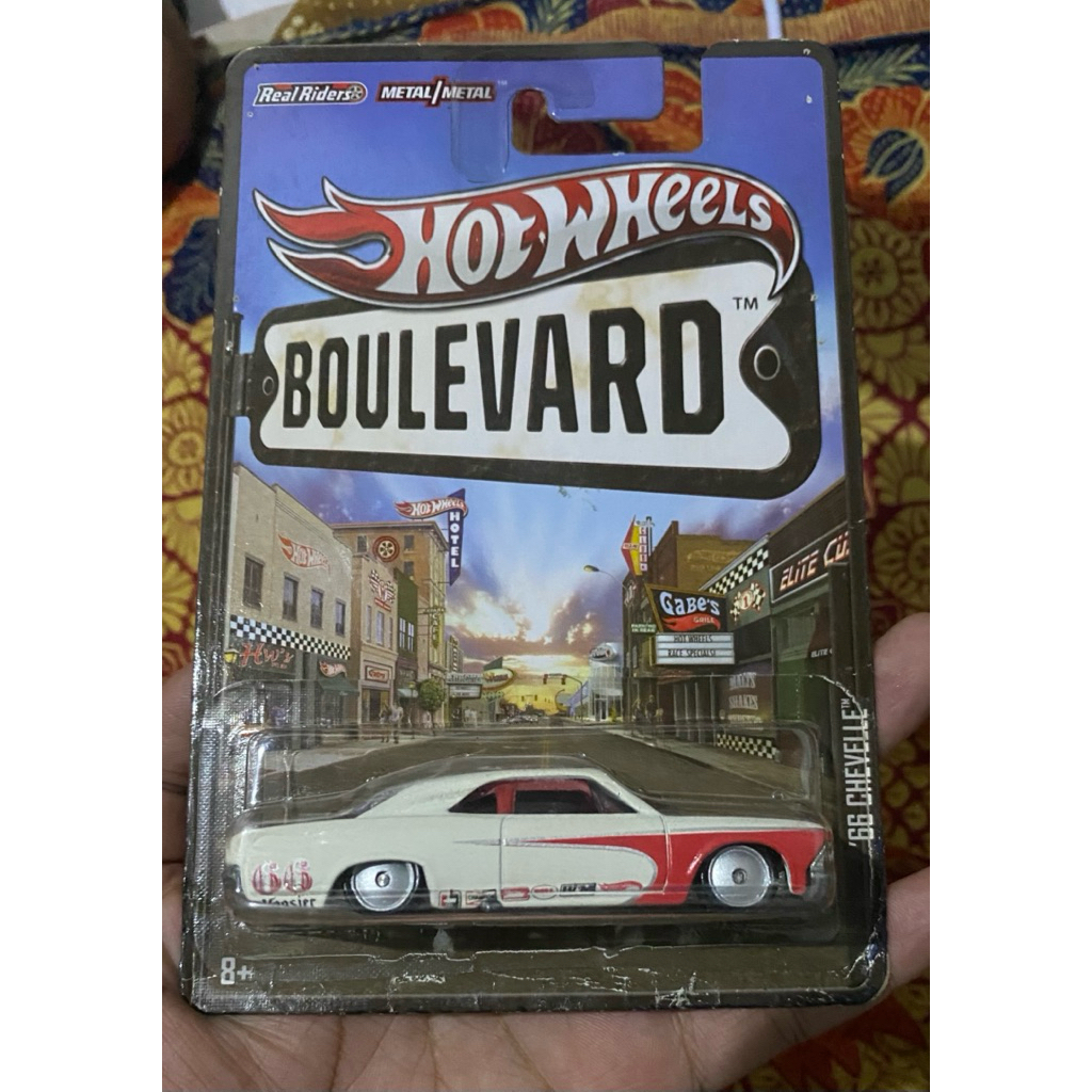 hot wheels boulivard 66 chevelle ban karet