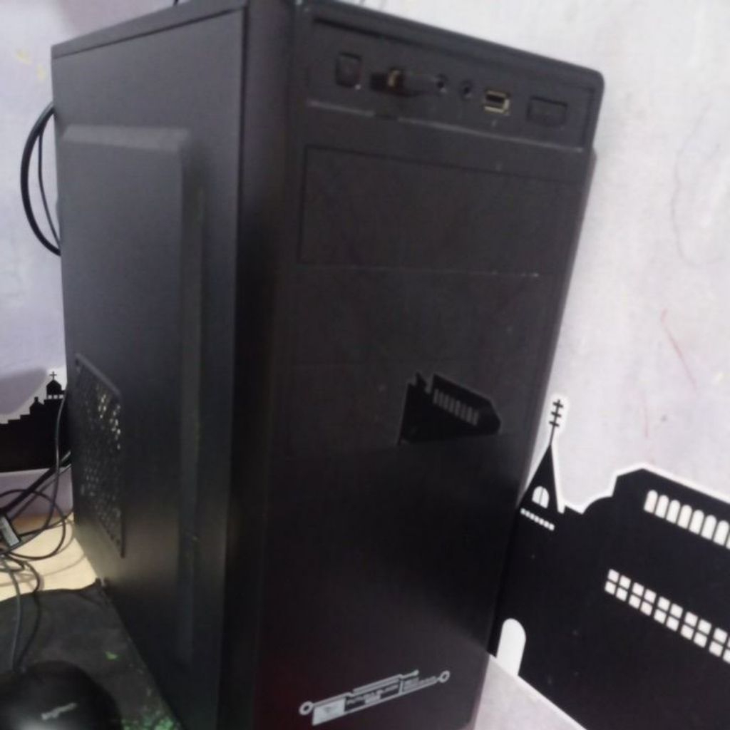 PC Core i3 3240 Ram 12gb ssd 128 vga gt 740 ddr5 2gb 128bit