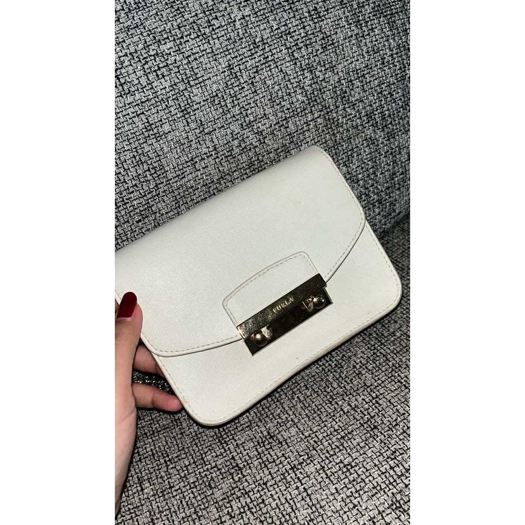 Furla Metropolis Bag in white