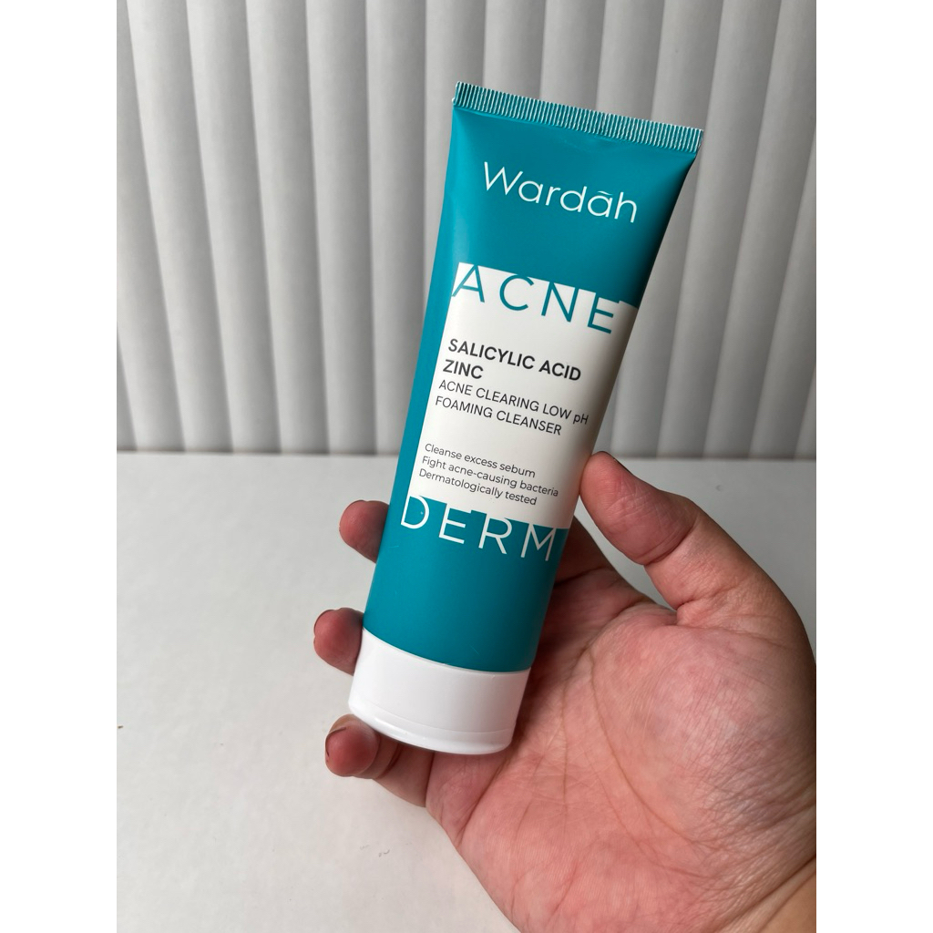 New Wardah Acne Derm Foaming Cleanser (Sabun cuci muka kulit berjerawat)