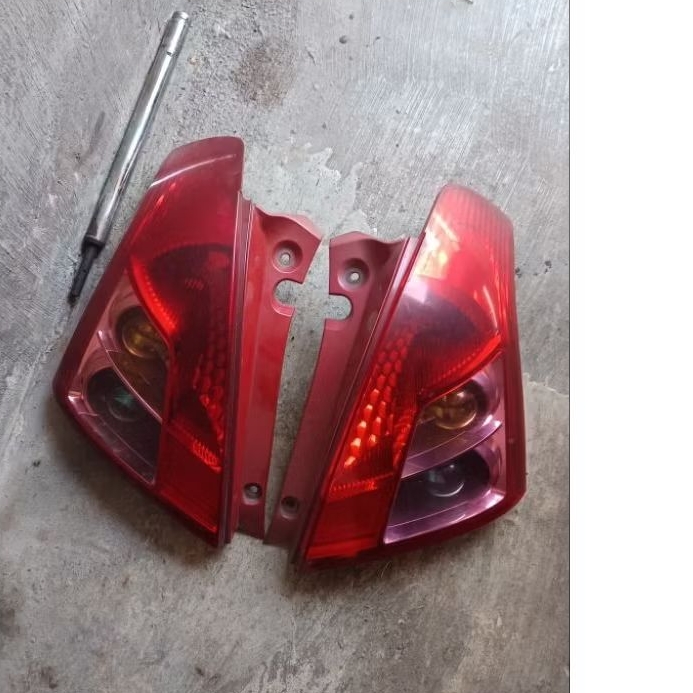 lampu belakang stoplamp suzuki gt st gl gt3 swift pnp 2005-2011