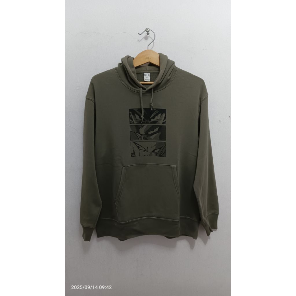 Hoodie Dragon Ball uniqlo