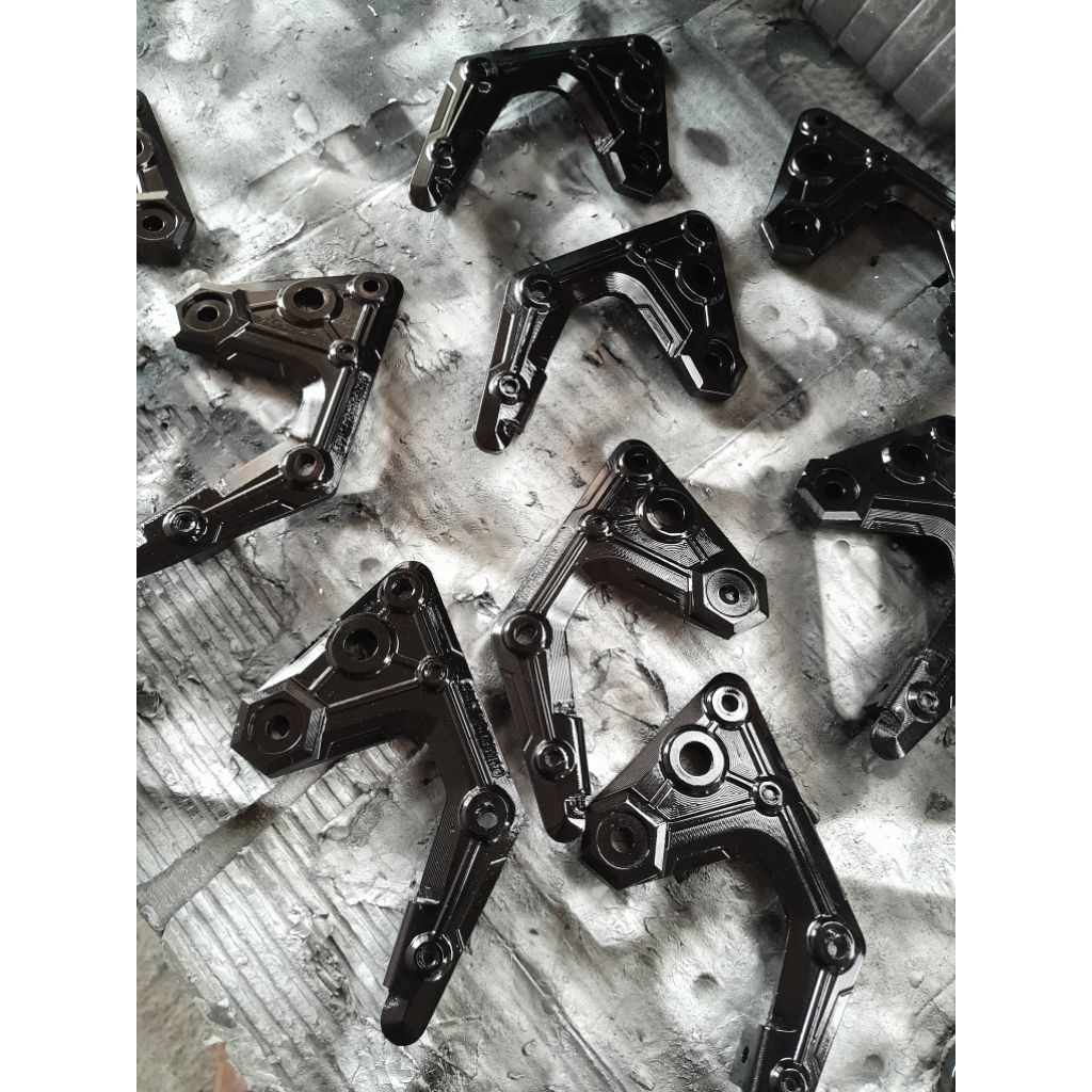 KUPINGAN LAMPU DEPAN YAMAHA RX KING RX SERIESS/ DUDUKAN LAMPU COPY B,PRO .KUPINGAN LAMPU OPAL RX KIN