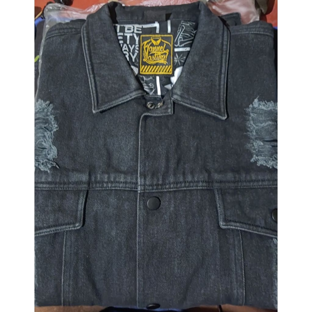 Jaket Denim Jumbo Bigsize Dari Brand Flanel lasting Prelove / Bekas
