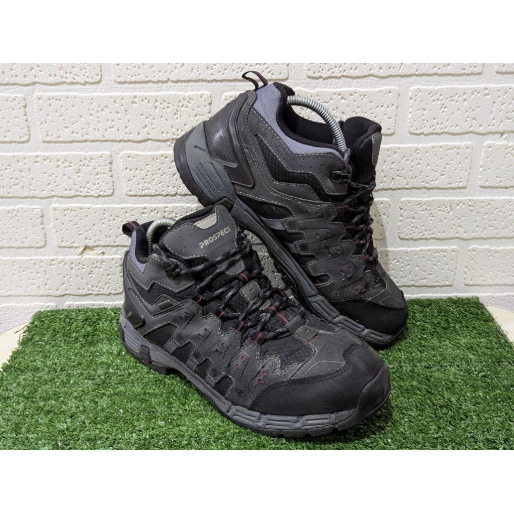 Sepatu Gunung Prspek Second