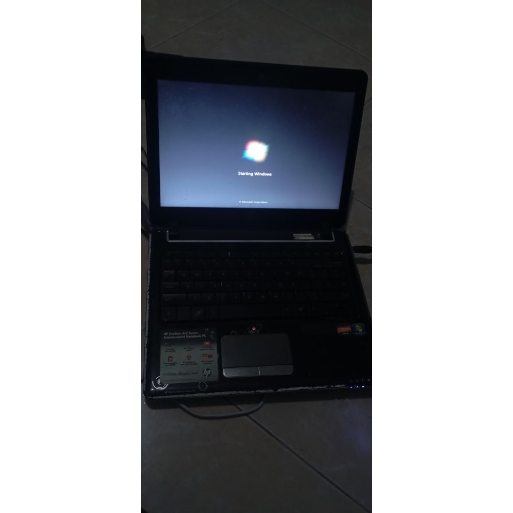 laptop HP pavilion V2 bekas mentok logo