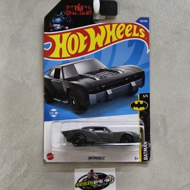 HOTWHEELS BATMOBILE BATMAN