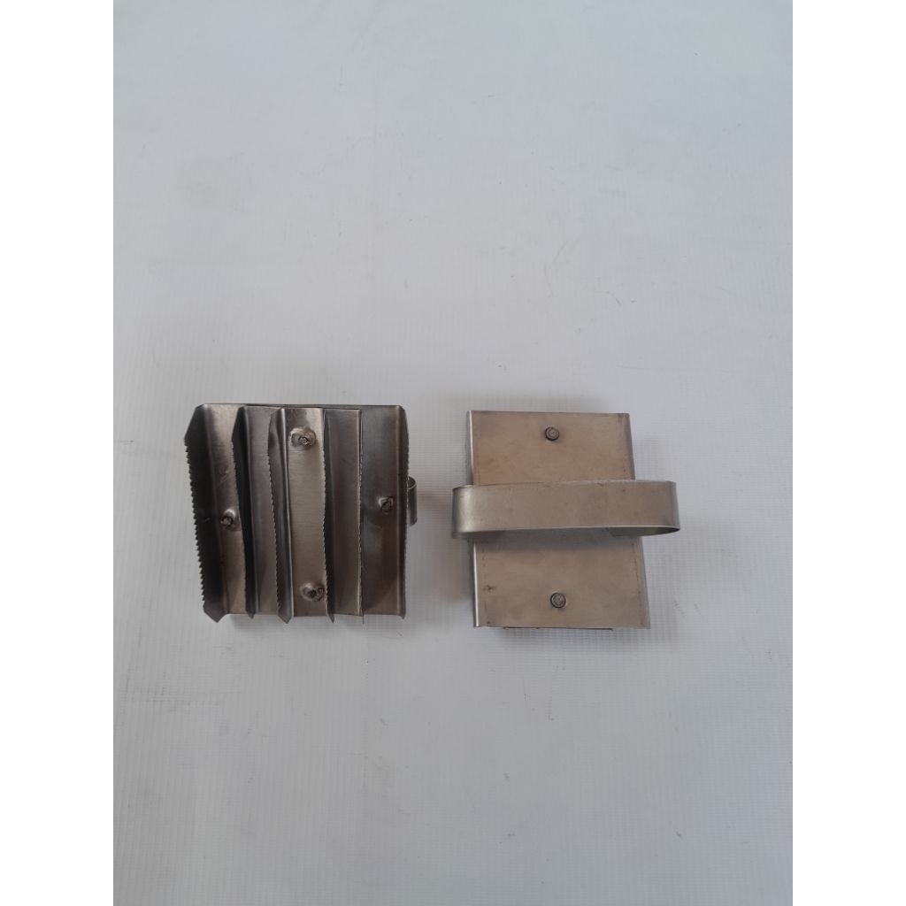 Roskam kerok sisir kuda stanlis