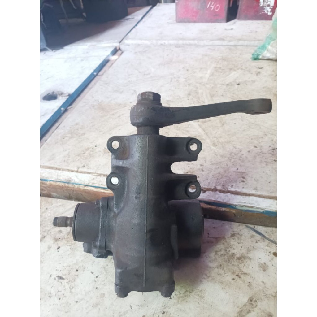 worm power steering daihatsu taft