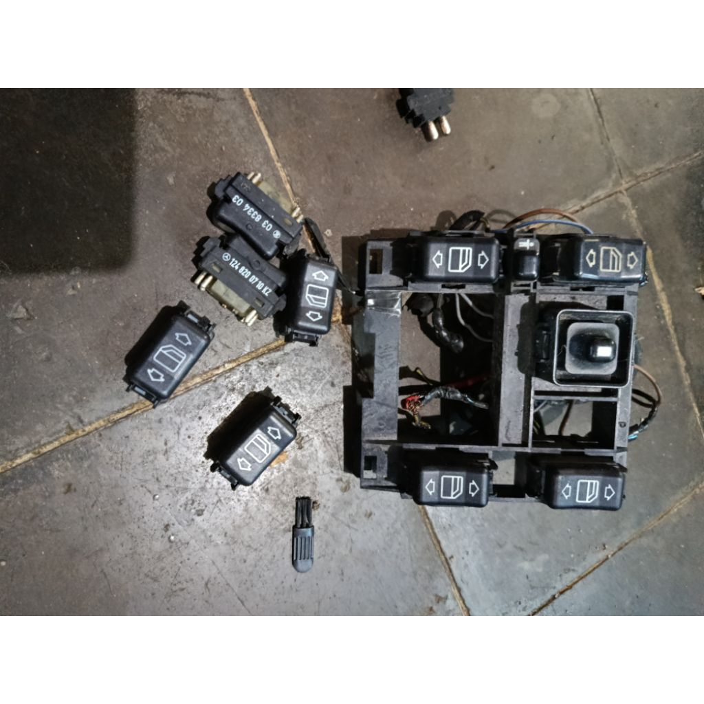 switch sakelar power window mercy w124