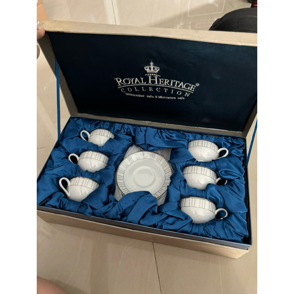 Royal Heritage Collection Cangkir Set