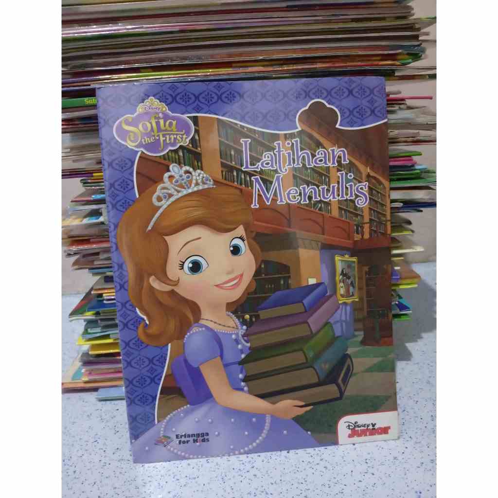 BUKU SOFIA THE FIRST LATIHAN MENULIS