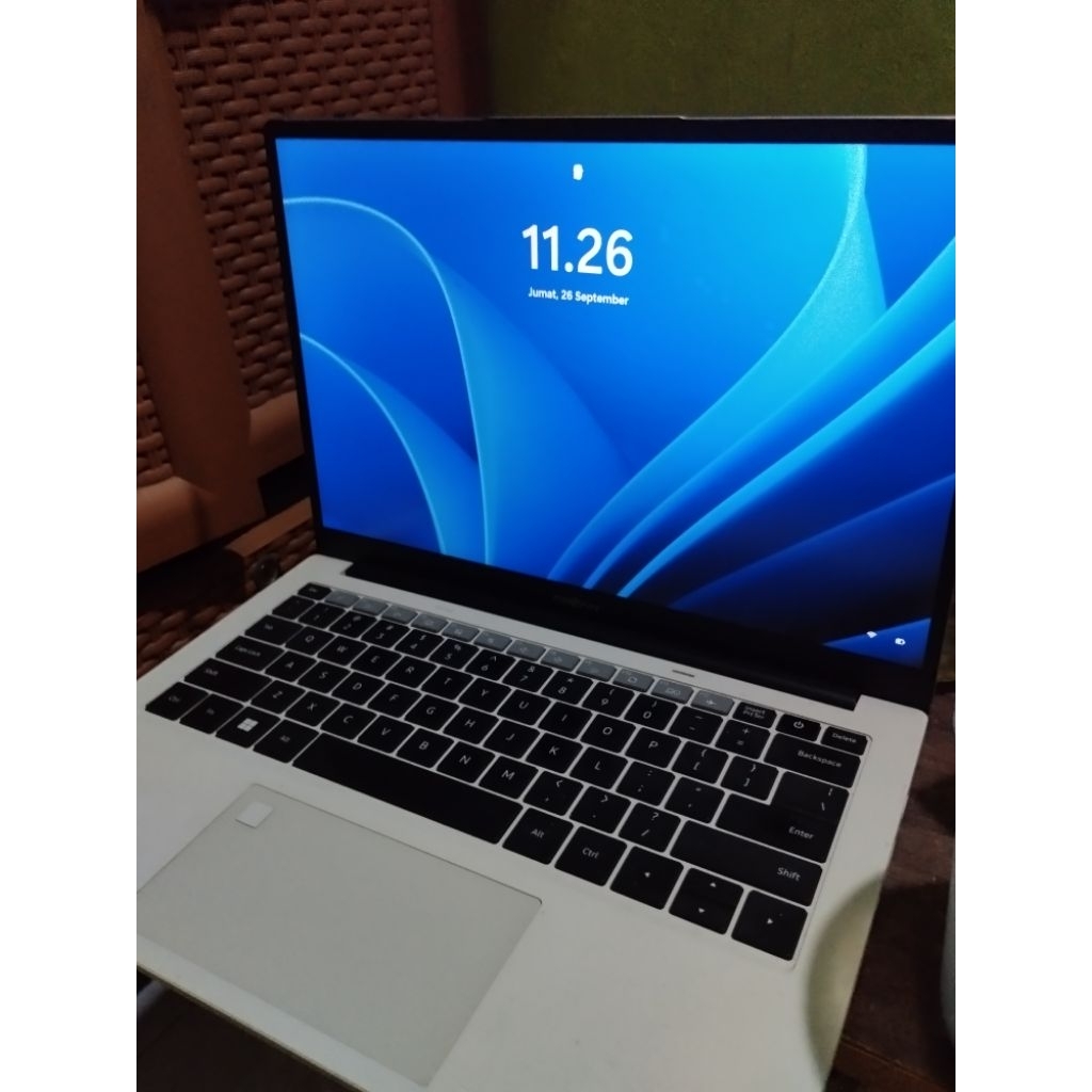 ADVAN WORKPLUS AMD R5-6600h FHD IPS 16/1TB