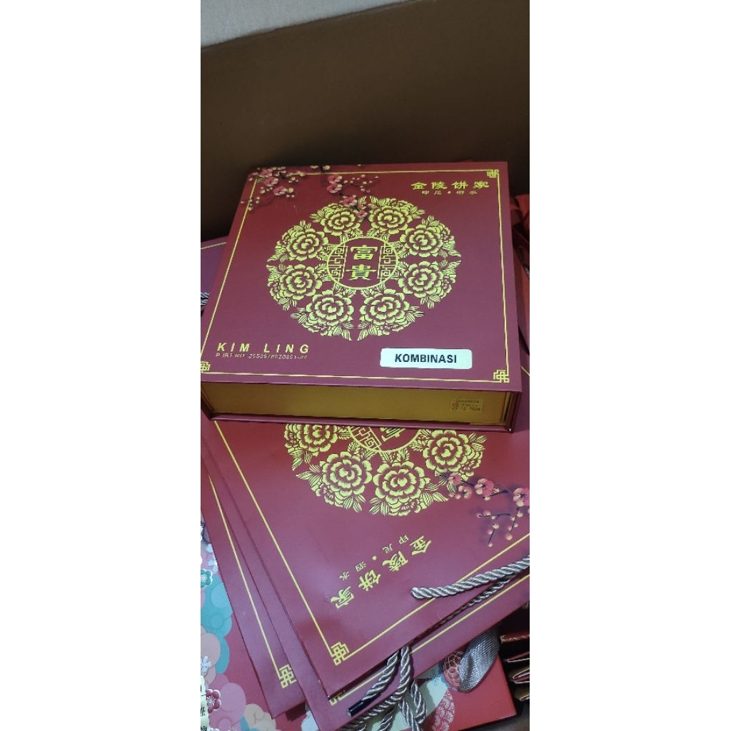 Kim ling kombinasi kue bulan isi 4 pcs new 2025
