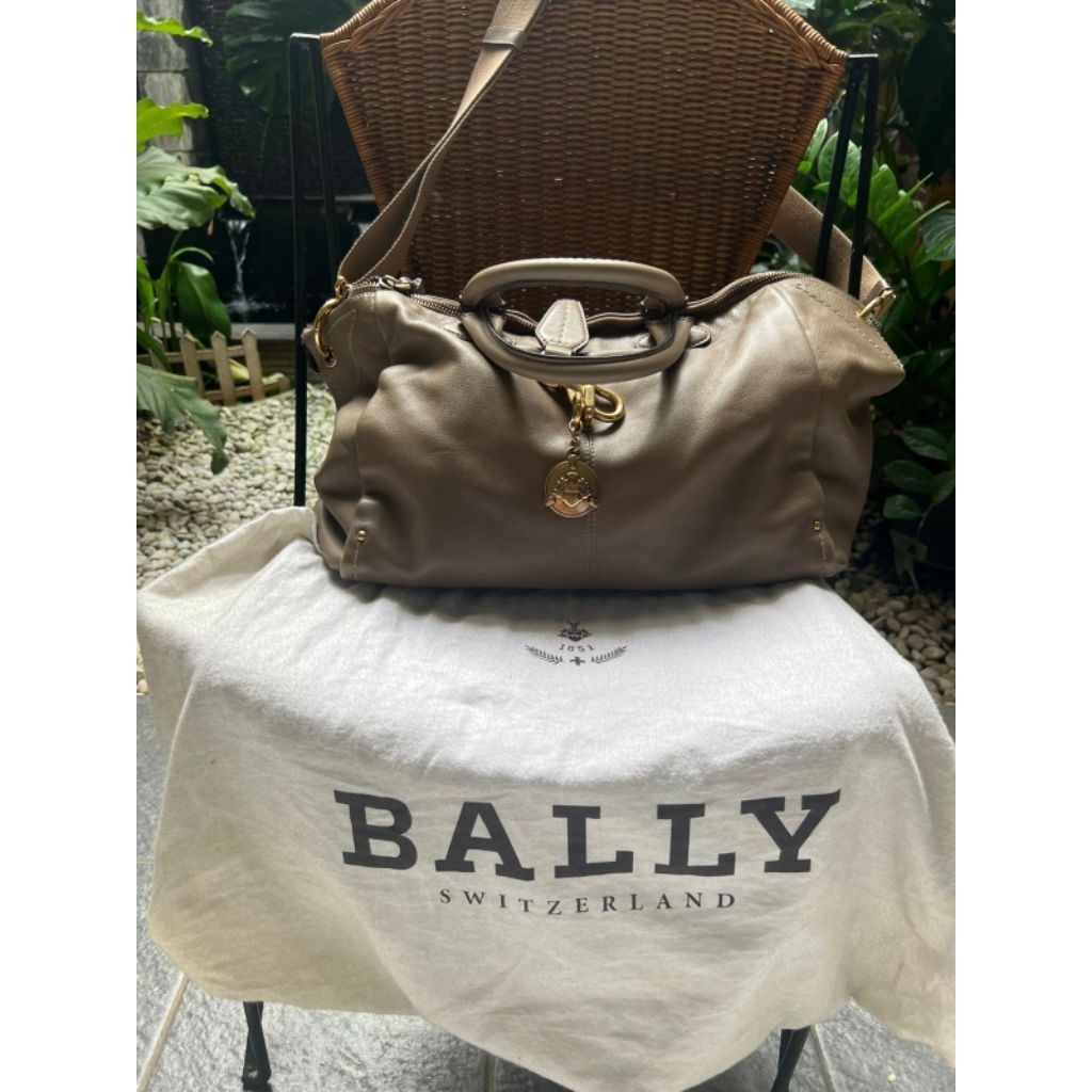 NEGO Preloved Authentic Asli Tas BALLY Warna Coklat