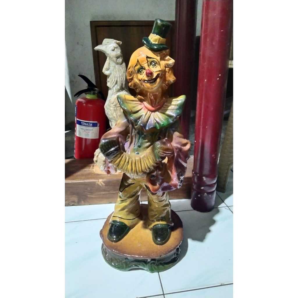 Patung Badut Keramik Eropa Kuno Jadul Antik