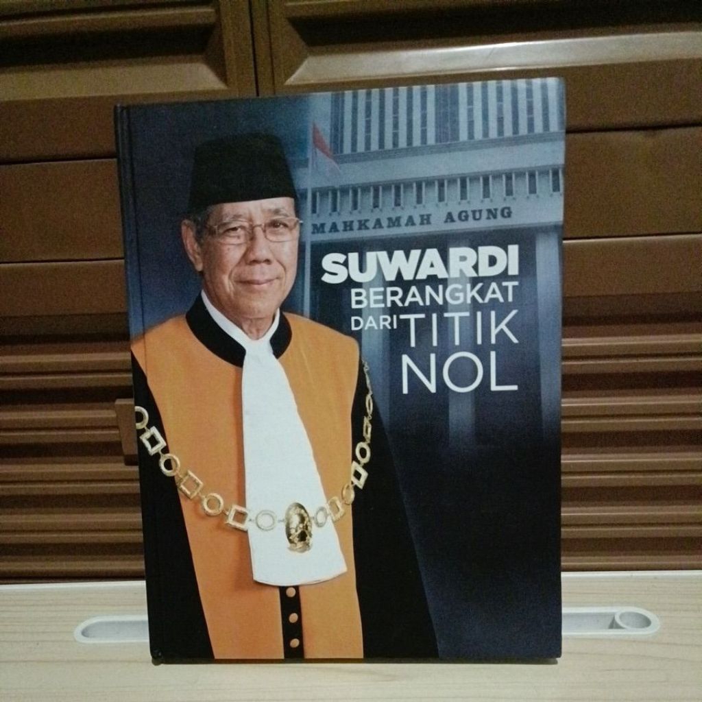 Buku Original - SUWARDI berangkat dari titik nol HC