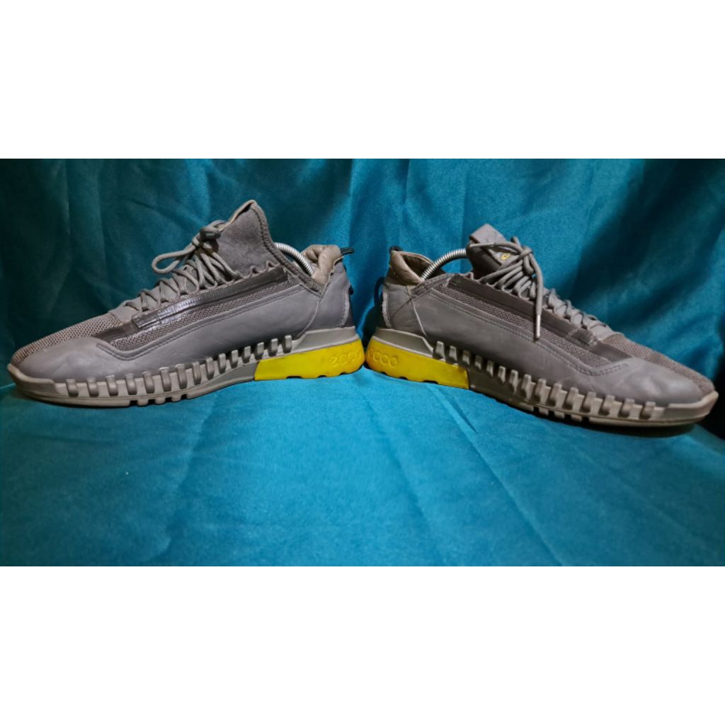 Ecco sepatu pria slip on bettali size 42 265