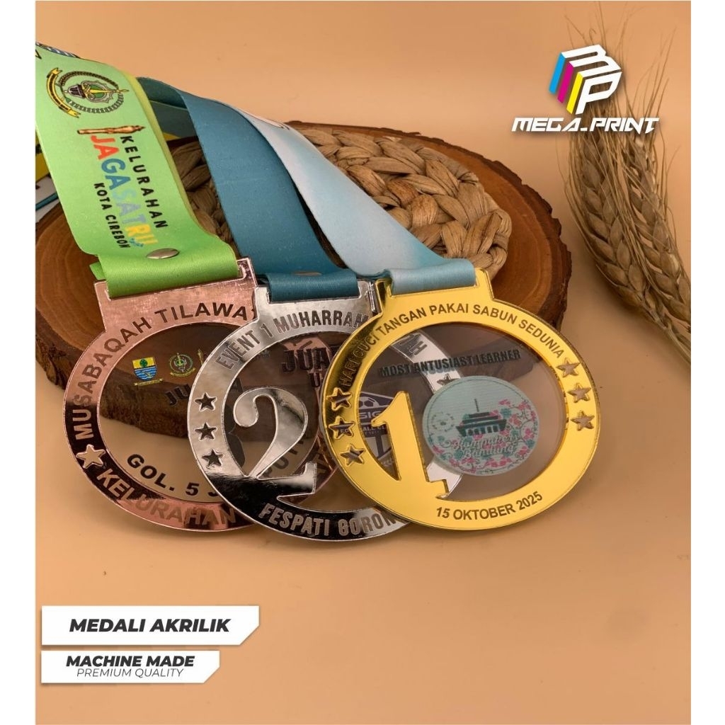 custom medali  mendali akrilik lanyard akrilik custom penghargaan medali akrilik cetak uv medali