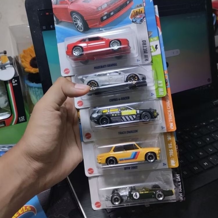 Paket hotwheel 5 pcs