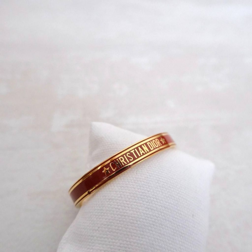 DI OR Bracelet Bangle ‘CHRISTIAN DIOR’ Red Coral Color in GHW