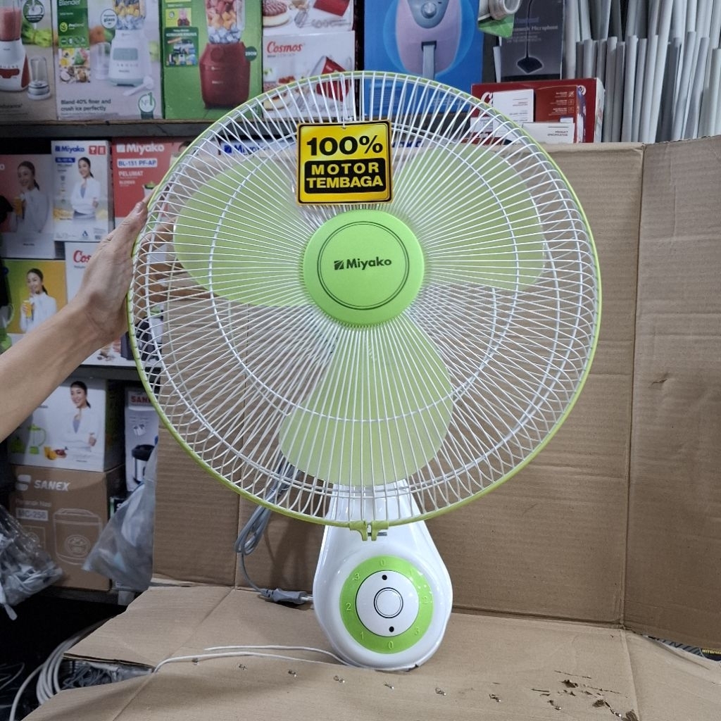 MIYAKO Kipas Angin Dinding 16 Inch KAW-1662 wallfan miyako