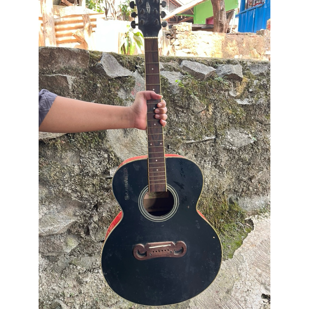 Gitar Akustik Gibson