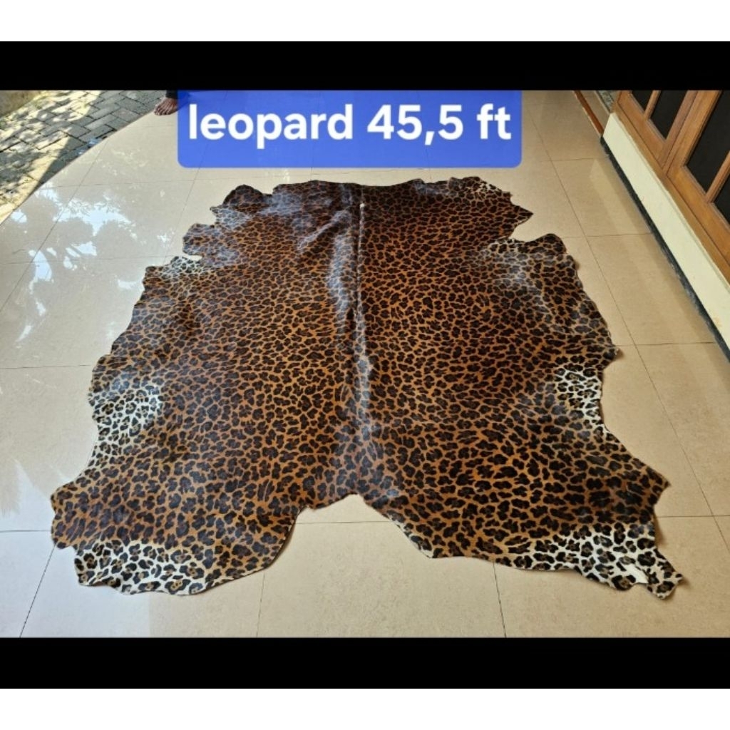 Karpet Bulu Sapi Asli dengan motif Leopard