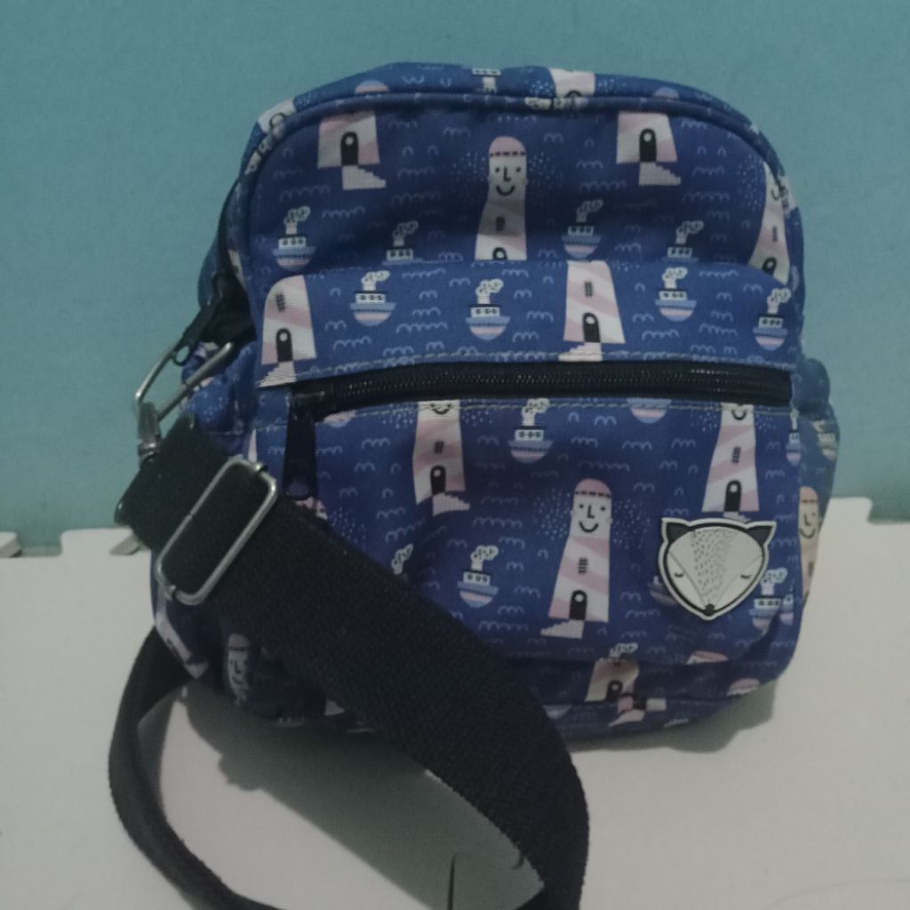 Little Munya sling bag