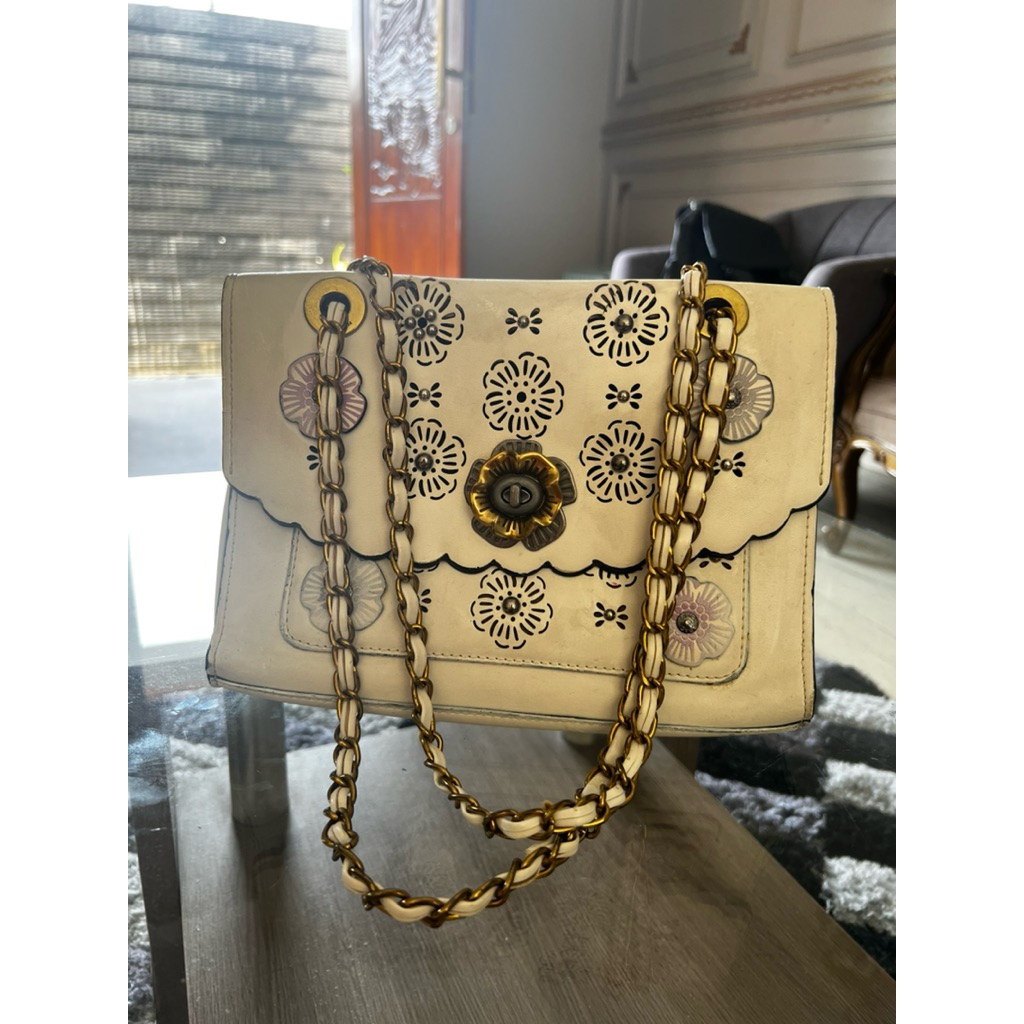 tas coach putih bisa sling