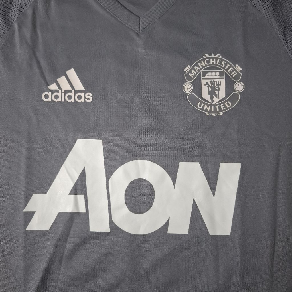 Manchester United F.C. 2017-18 Training 2 Shirt