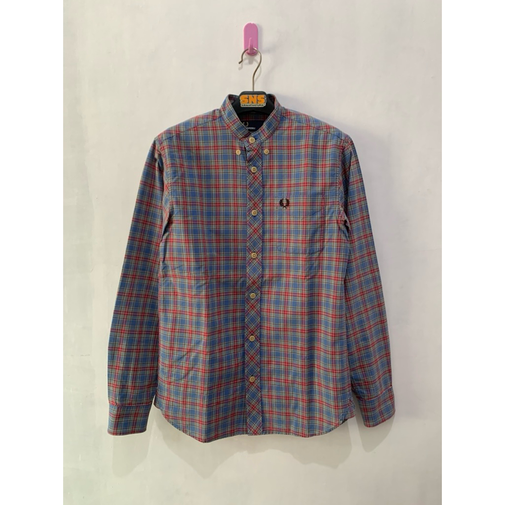 Kemeja Fred Perry